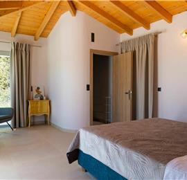 3 bedroom villa with pool & sea views, Makrades, sleeps 6